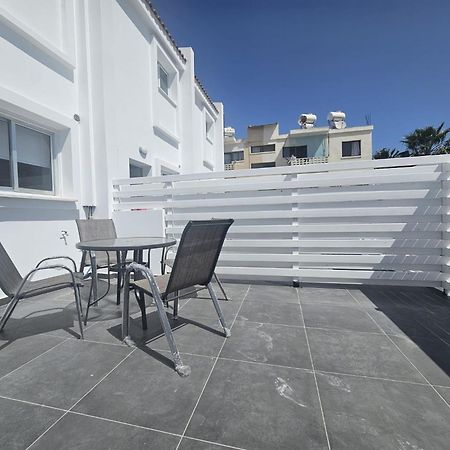 2Bd Garden Apartment Paphos Eksteriør bilde